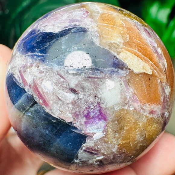 Inlaid Crystal Sphere - Picture 5 of 5